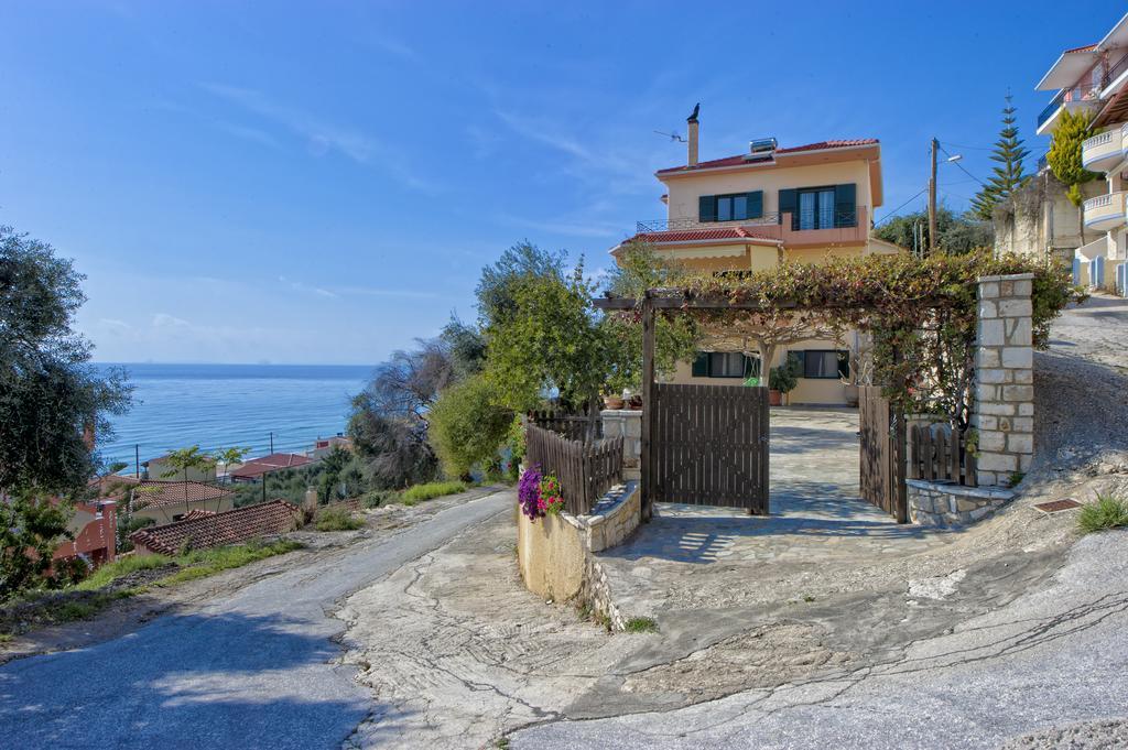 Villa Giovanni Паралия-Враху Экстерьер фото
